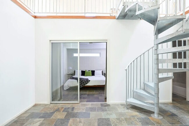 Building Photo - 2317 N Rampart St