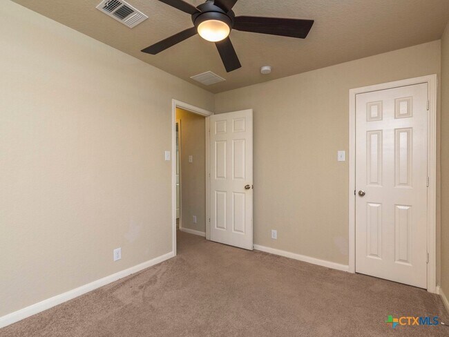 Building Photo - 216 Teron Dr