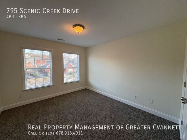 Building Photo - 795 Scenic Creek Dr SW