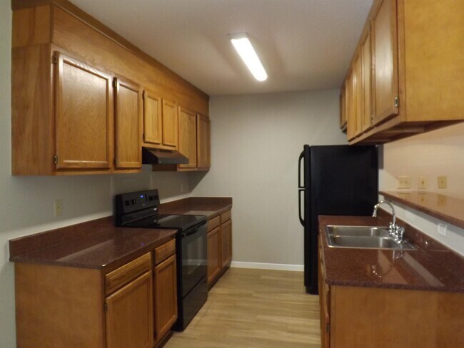 Building Photo - 1211 Mulberry Dr