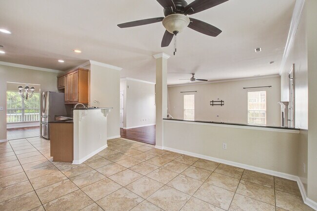 Building Photo - 5421 Red Tip Ln