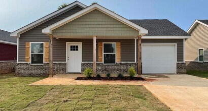 Building Photo - 3 bed 2 bath close to the W