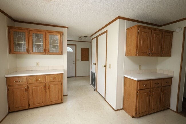 Building Photo - 4180 Beaver Run Rd