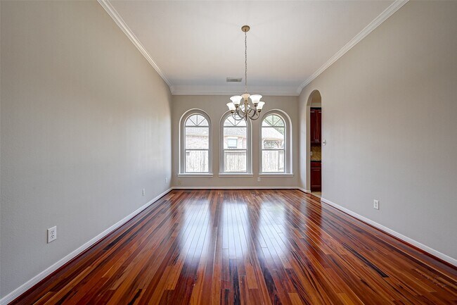 Building Photo - 13922 Normandy Ct