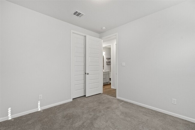 Building Photo - 5030 Morrison Dr