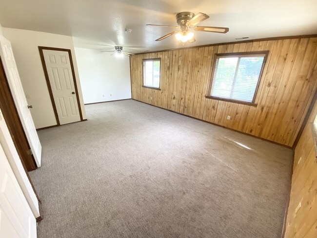 Building Photo - 648 N 1050 W