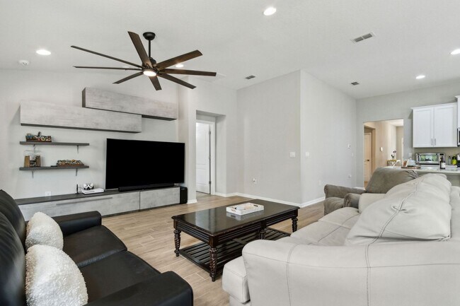 Building Photo - Home for rent