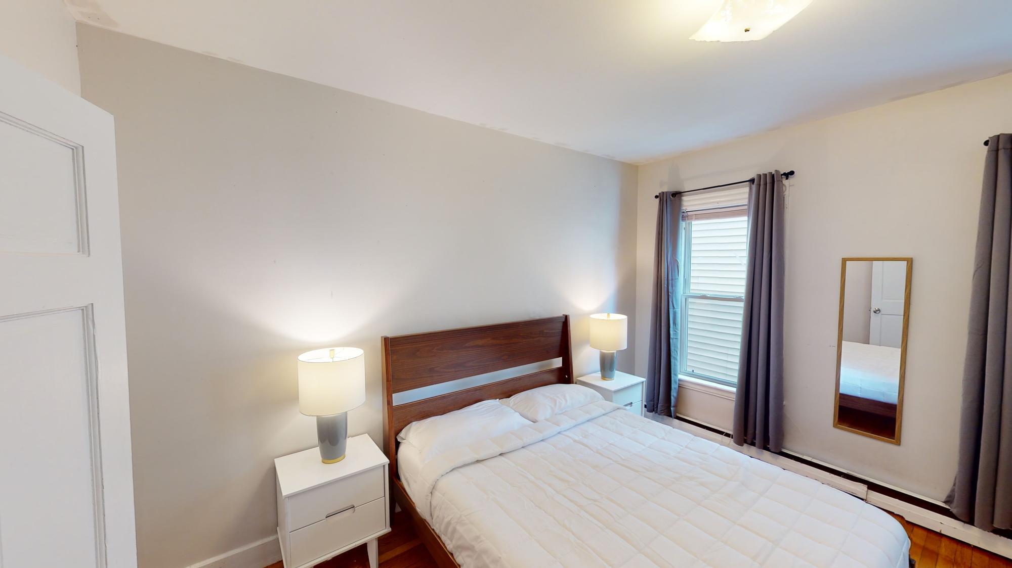 Building Photo - 61 Hillside St