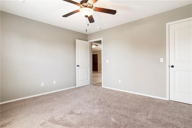 Building Photo - 403 Cherry St