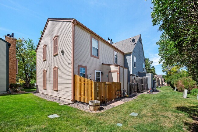 Building Photo - 1683 S Blackhawk Way