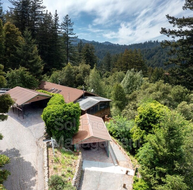 Building Photo - 646 Blue Ridge Dr