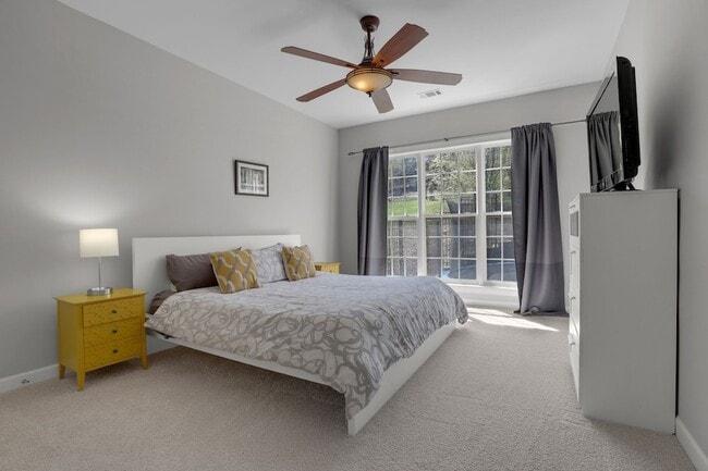 Building Photo - 3005 Coral Bell Ln