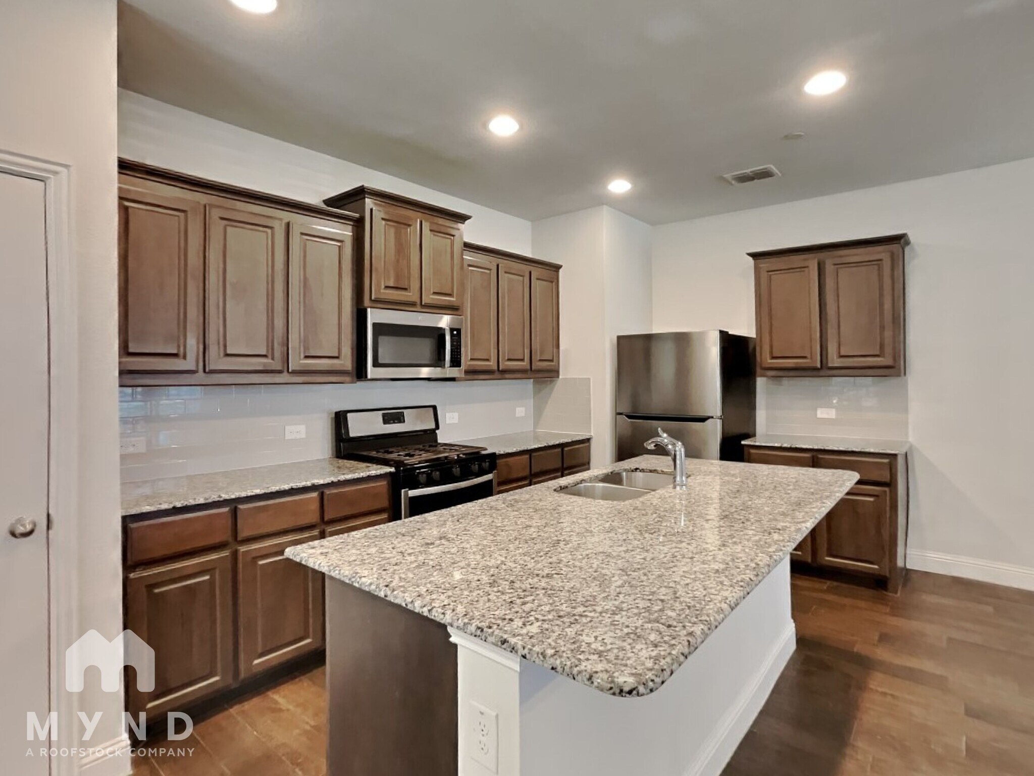 Building Photo - 5568 Kilmer Dr