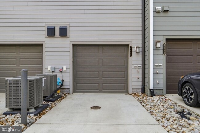 Building Photo - 13331 Launders St