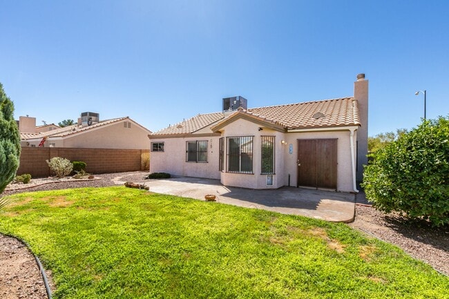 Building Photo - Updated Mediterranean-Style Home with Priv...