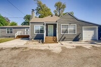 Building Photo - Location, Location, Location! Updated one story home with charm and modern conveniences