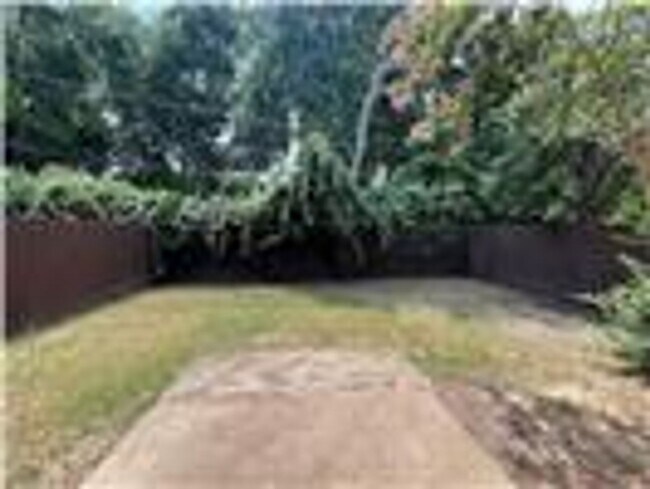 Building Photo - 7716-7718 Sable Lane