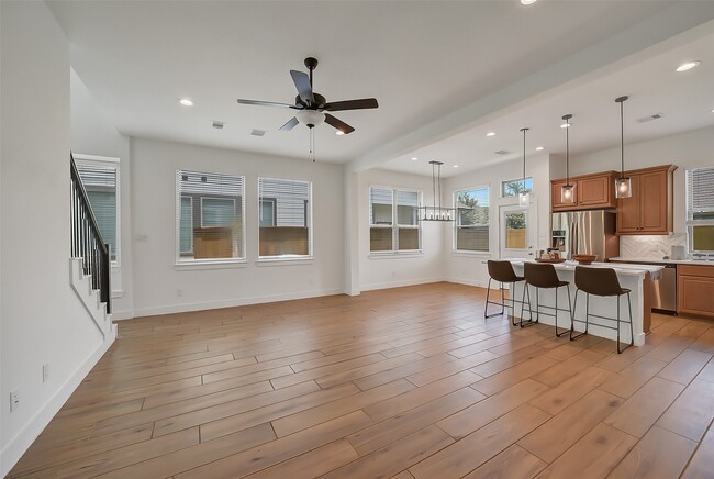 Building Photo - 12934 Rio Mariano Ln