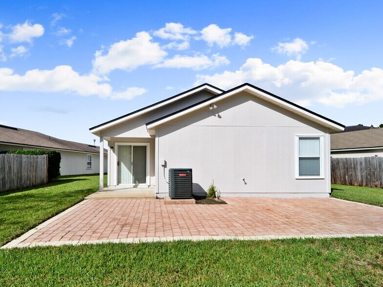 Building Photo - 1953 Longneedle Lane
