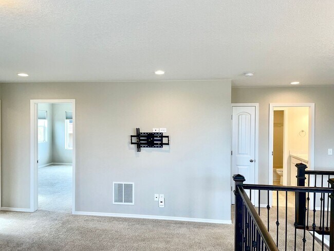 Building Photo - Built in 2021- Stunning 5 Bedroom 4 bath H...