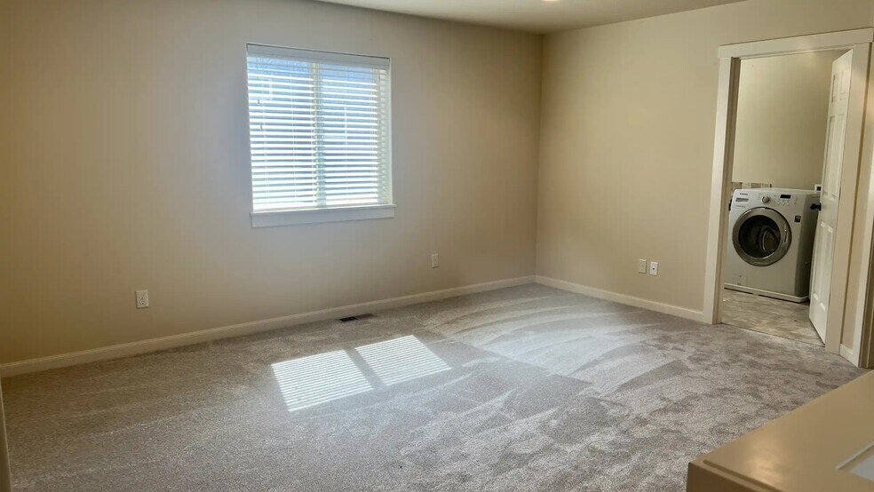 Building Photo - 3703 NW 122nd St