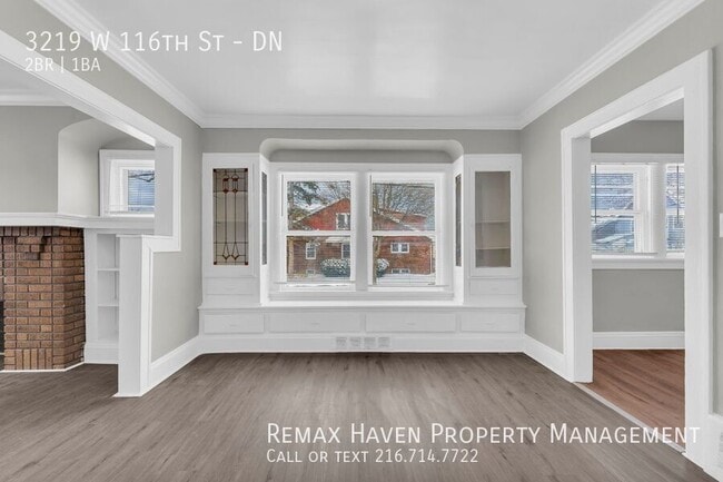 Building Photo - 3219 W 116th St