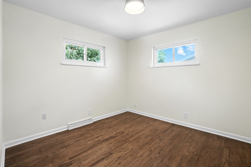 Building Photo - 805 38th St