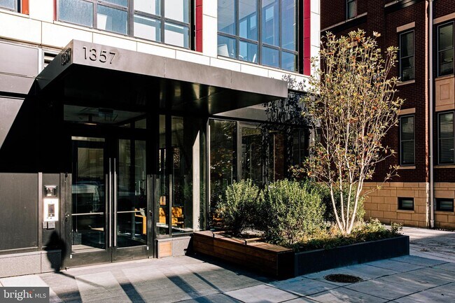 Building Photo - 1357 R St NW