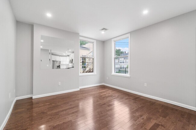 Building Photo - 42 Wildey St