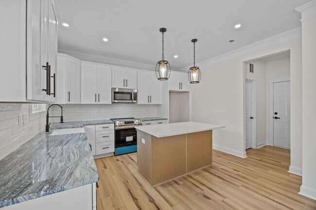 Building Photo - 1020 Gibson Rd