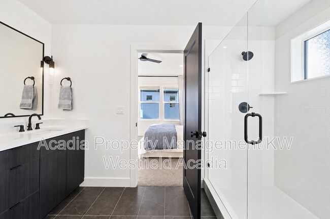 Building Photo - 6760 S 300 E