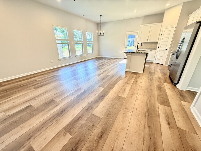 Building Photo - 16541 Aspen Ln