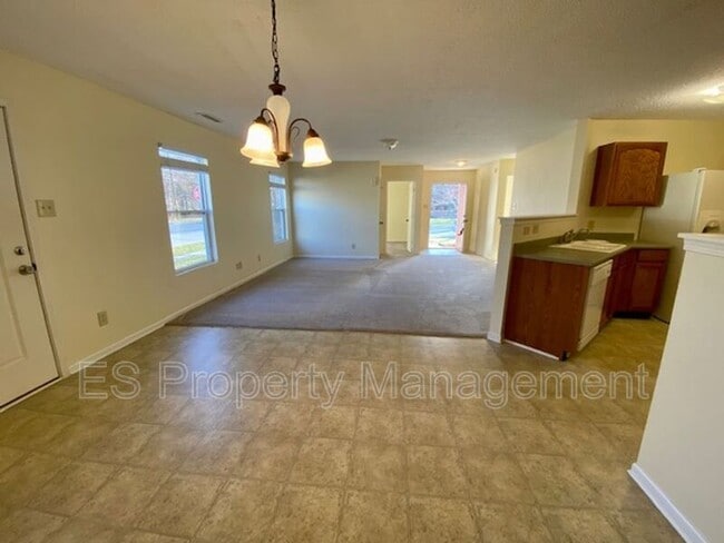 Building Photo - 10264 Cumberland Pointe Blvd