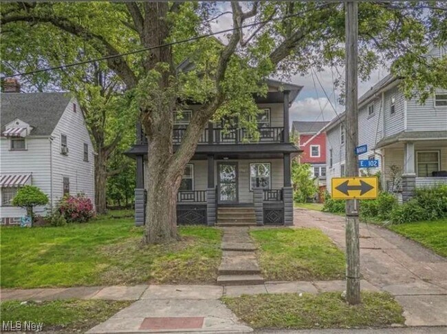 Building Photo - 3363 E 102nd St