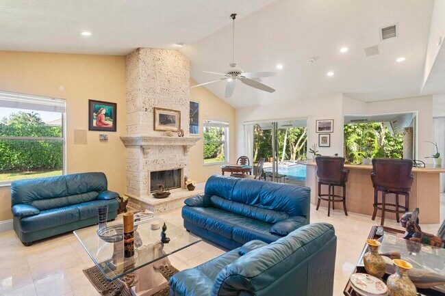 Building Photo - 3271 Harrington Dr