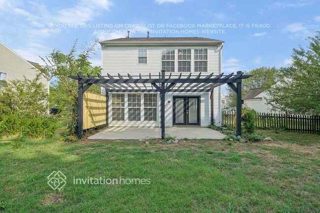 Building Photo - 10437 Roundleaf Dr