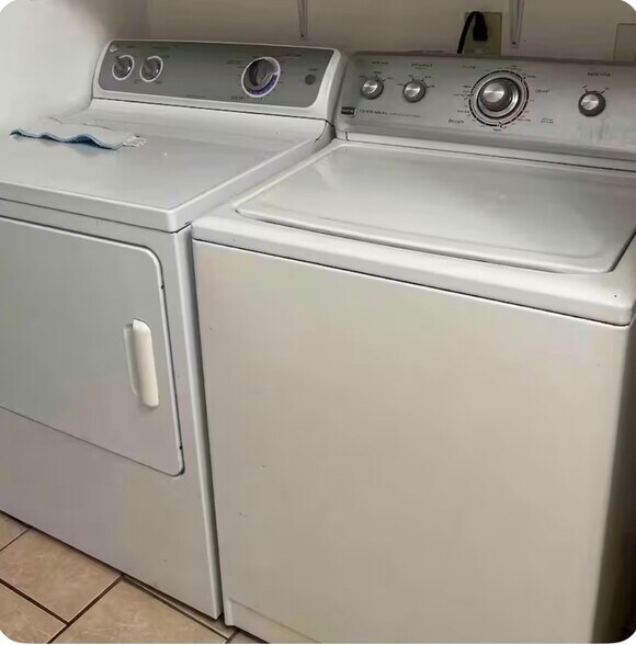 Building Photo - 2701 Vicksburg St