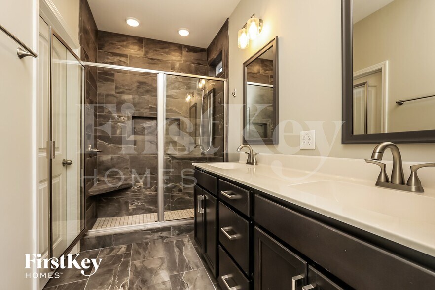 Building Photo - 1136 Eagles Nest Ln