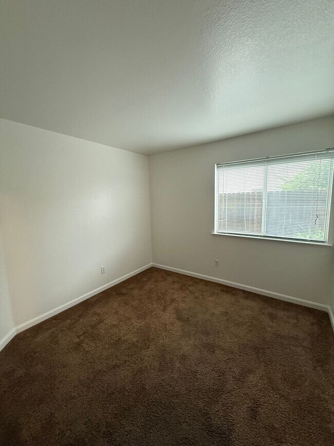 Building Photo - Travis School Distrcit