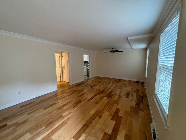 Primary Photo - Remodeled Ground Level Condo off Rivermont