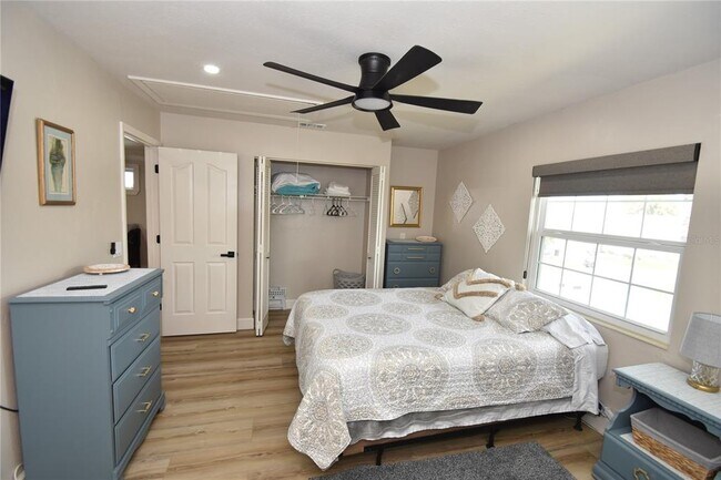 Building Photo - 1 Bedford Dr