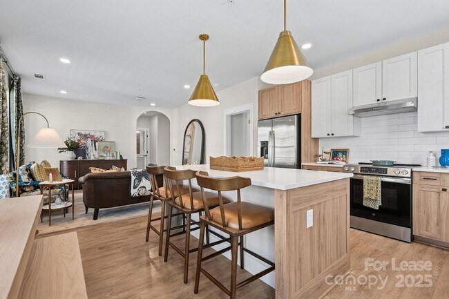 Building Photo - 19020 Potts Pk Ln