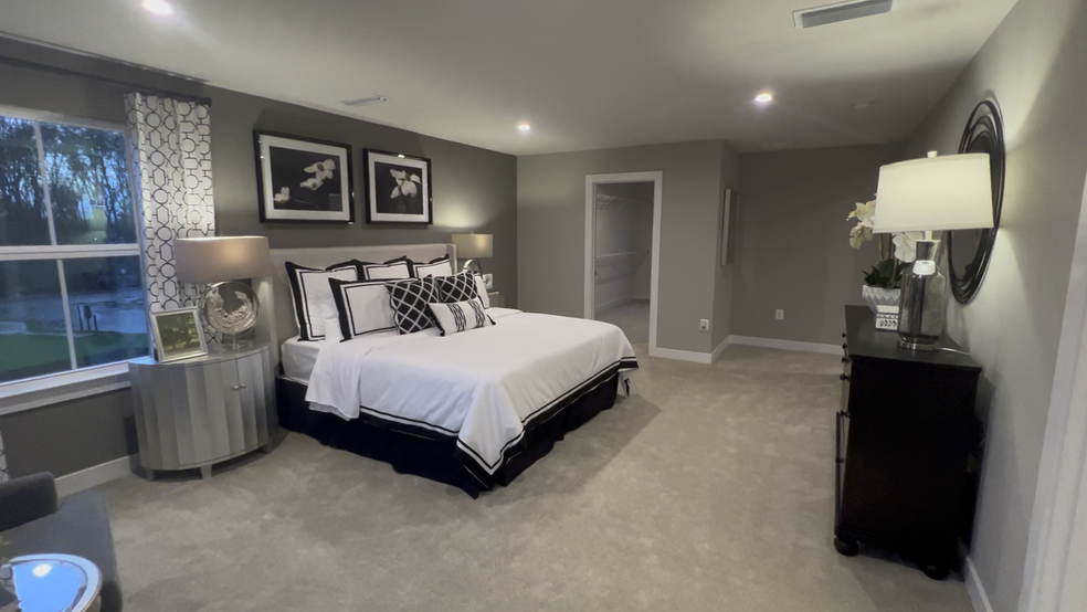 Master Bedroom - 425 Greenstead Dr