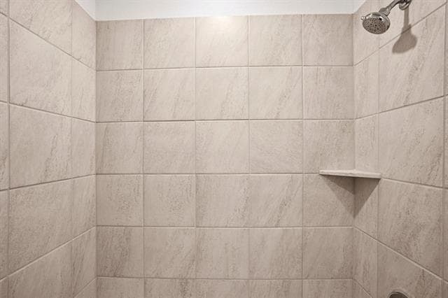 Building Photo - 827 Sunflower Rd