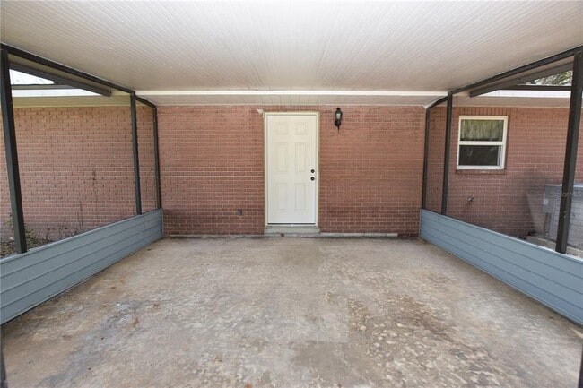 Building Photo - 2210 Old Polk City Rd
