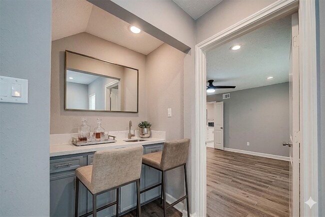 Building Photo - 1623 Cherry Ridge Dr