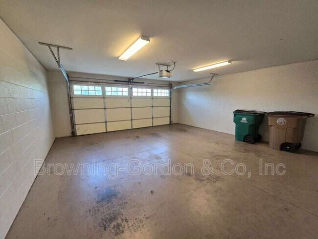 Building Photo - 4017 Elkins Alley