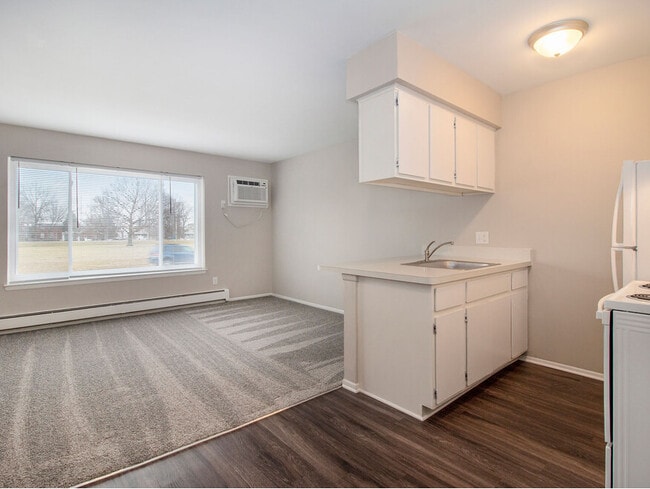 Building Photo - Ashton Fort Apartments