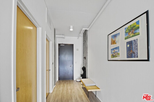 Building Photo - 1111 S Grand Ave