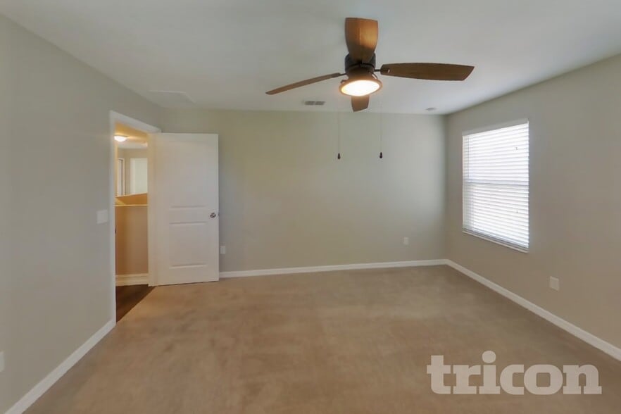 Building Photo - 12418 Field Point Way